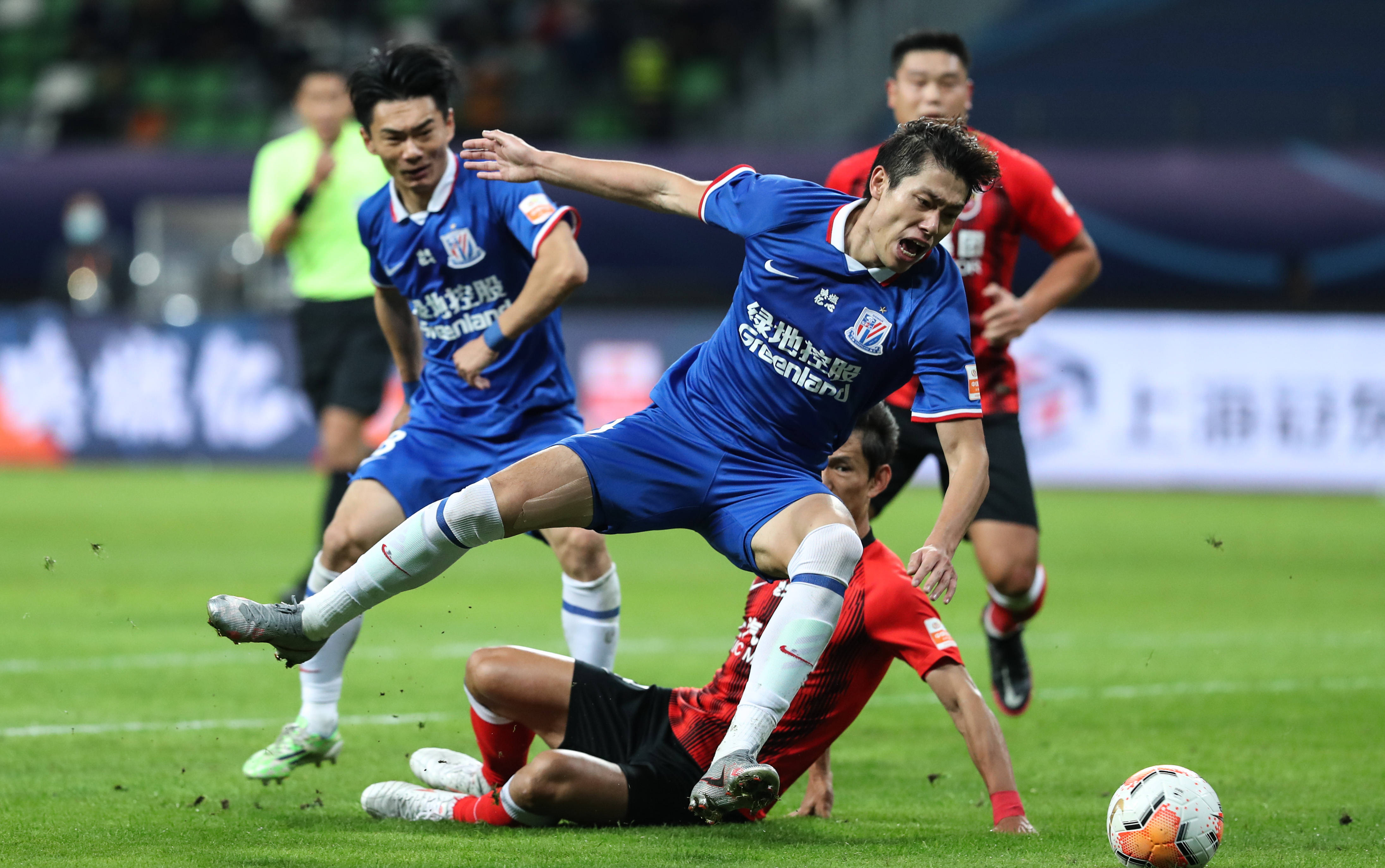 上海上港将面对悉尼FC，备战重要对决的简单介绍